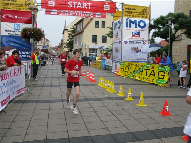../Images/BenefizlaufMerseburg2010 (116).jpg